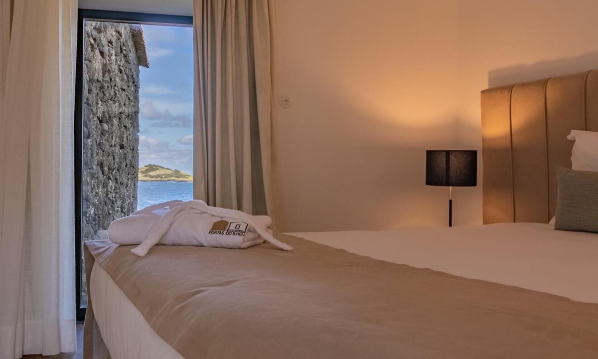 Santa Cruz da Graciosa House | Holiday Home 'Casa de Pedra' with Sea View, Private Terrace and Wi-Fi