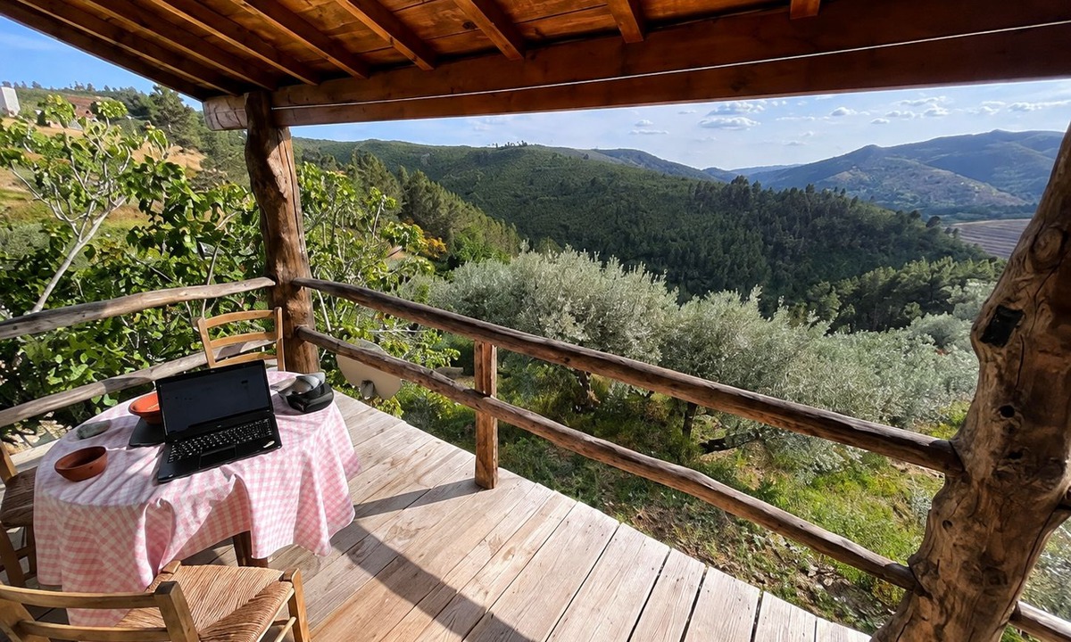 Vinhais House | Casa dos Figos: Pool, Nature, and Peace—Fantastic Views of the Sunset