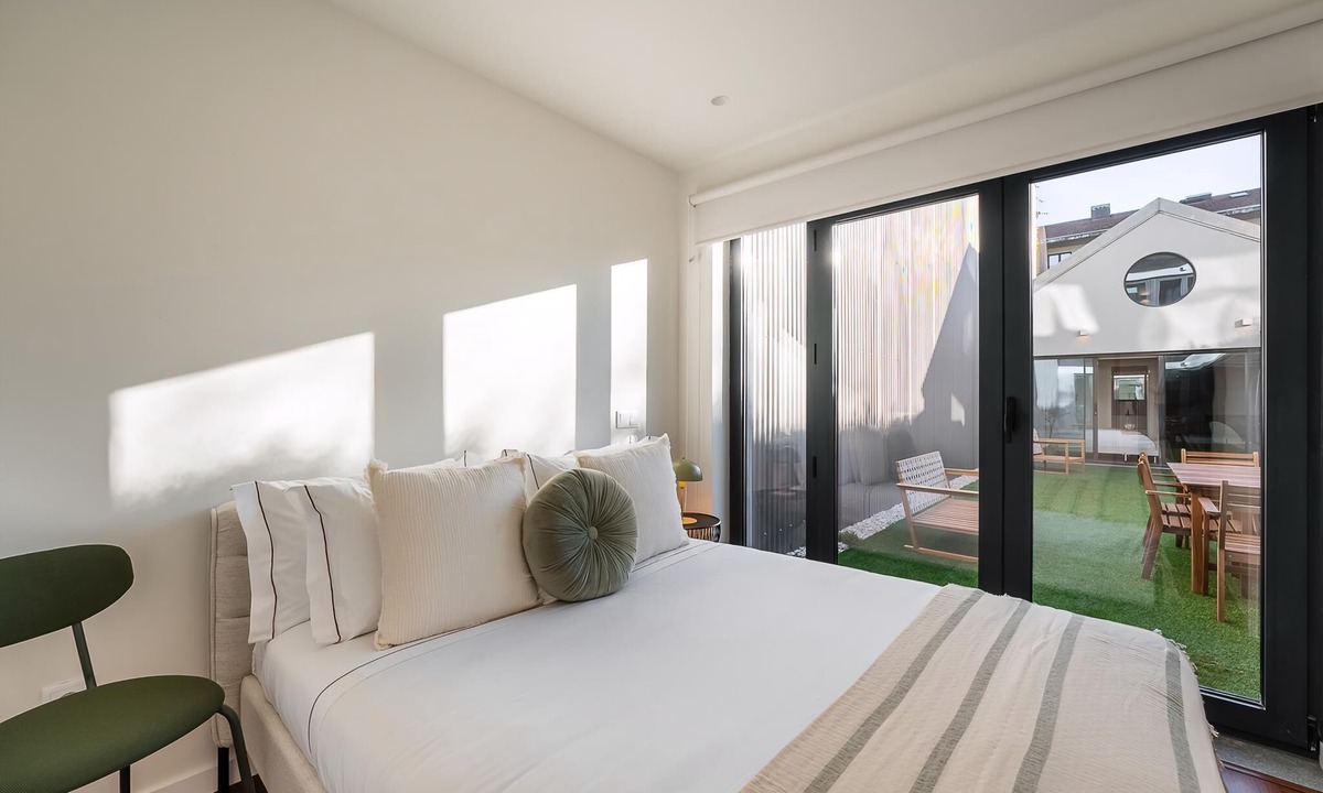Bonfim Hotel | Guestready - Silk Factory Studios and Apartments