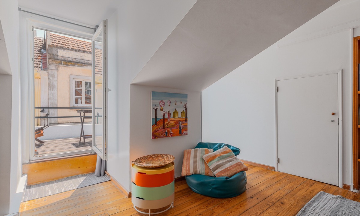 Santos Apartment | Apartment 'Madragoa' with Private Terrace, Balcony and Wi-Fi