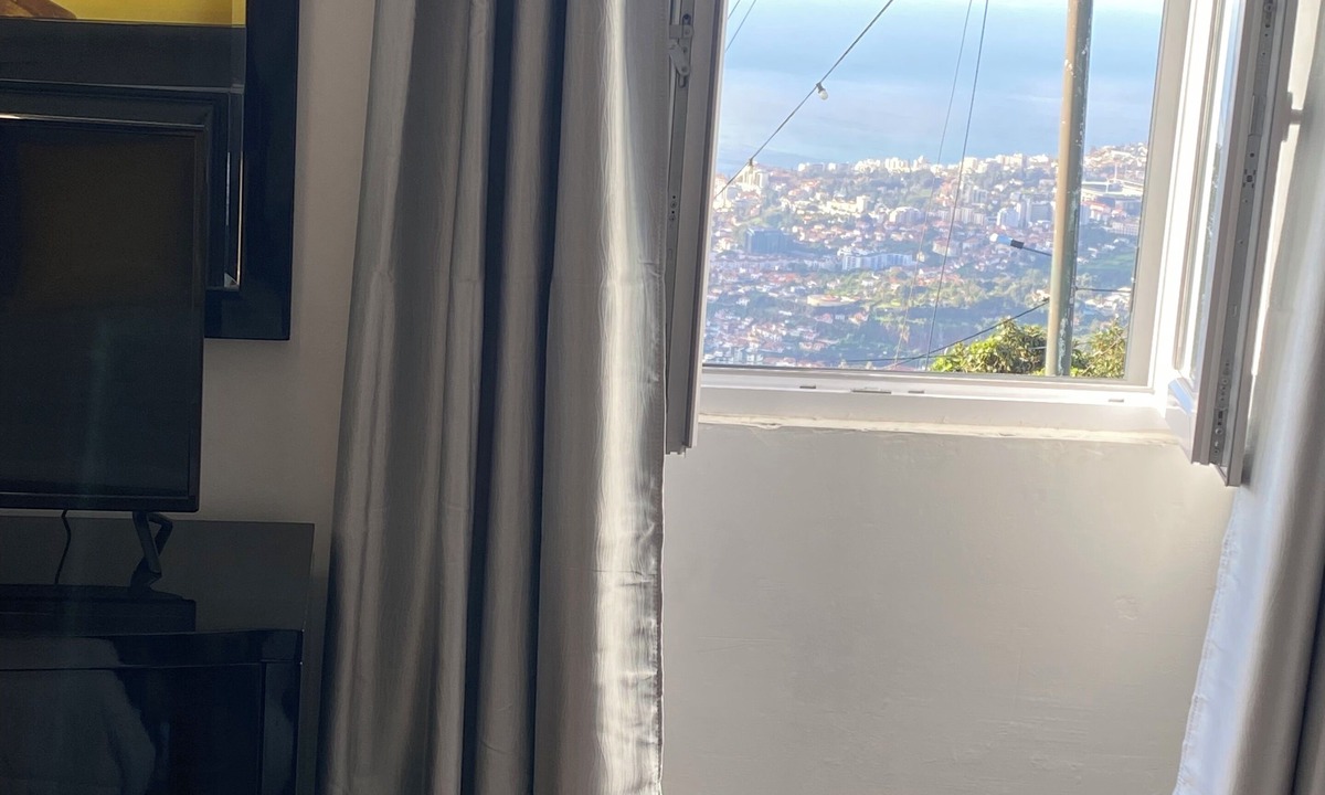 Monte House | House in Funchal near Monte Palace, cable car and Monte trolley.