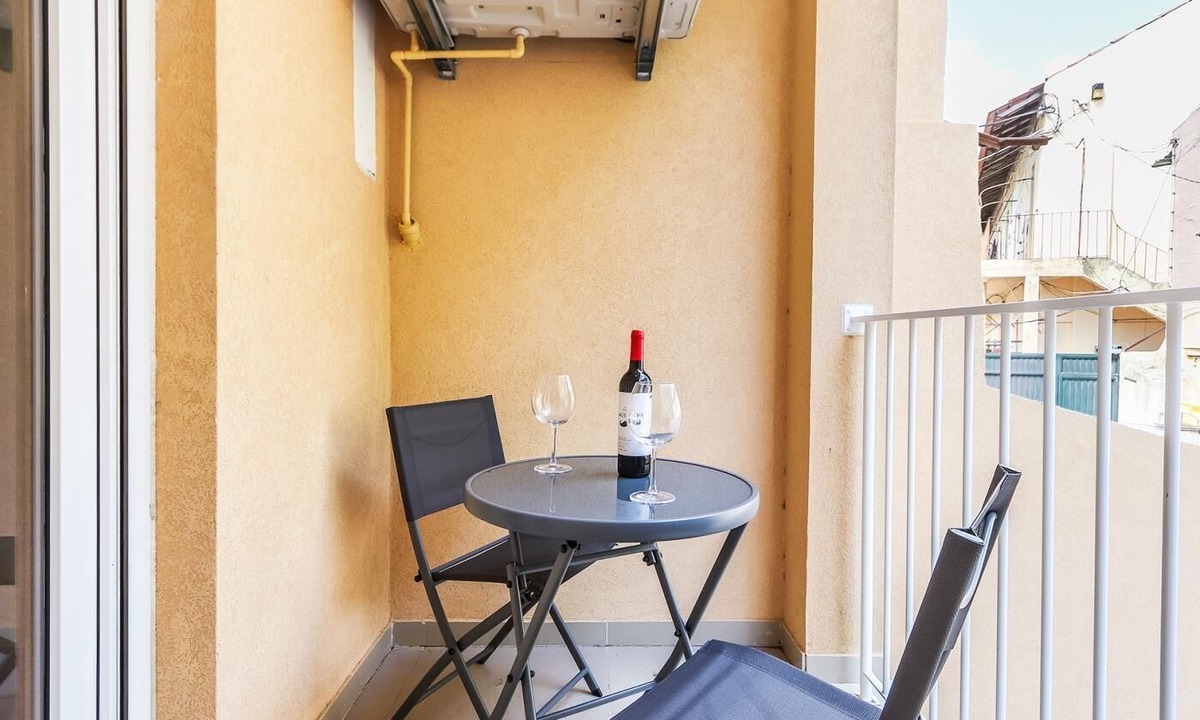 Santo Condestavel Apartment | Vita Portucale | Campo de Ourique River View 1D
