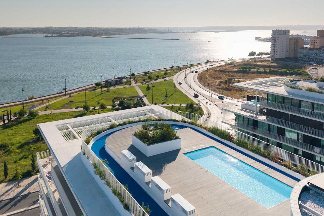 Santo Andre Apartment | Sky Pool Luxury by Portugal Active