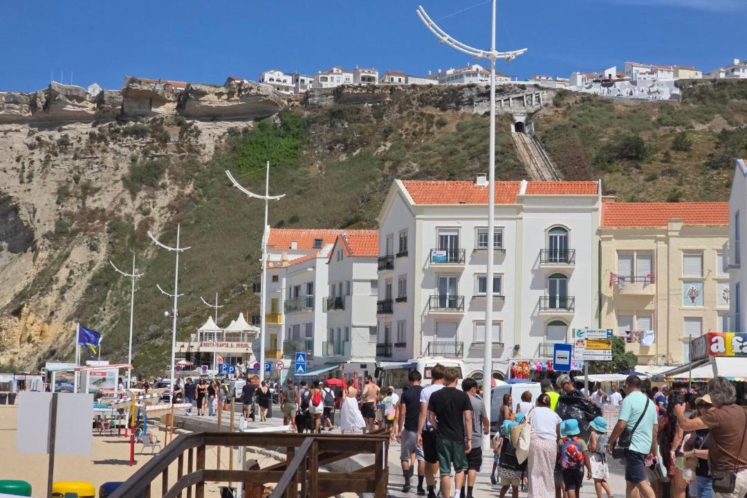 Nazare Apartment | Beach & Sea View Nazaré
