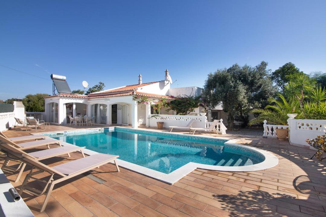 Santo Estevao House | Casa Yolanda