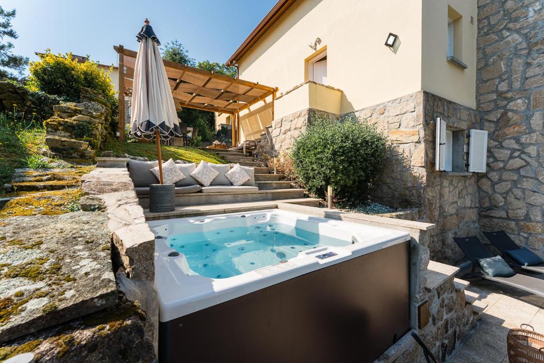 Cabril Villa | Alma Invicta Padrões I (w/Private Swimming Pool)