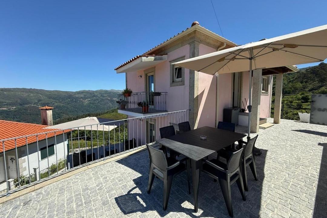 Bouro House | Casa do Barral - Gerês