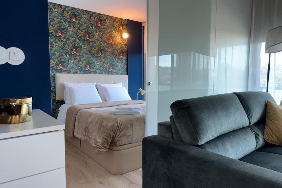Vila Nova de Gaia Apartment | Na Outra Margem - Douro River Views - Free Parking