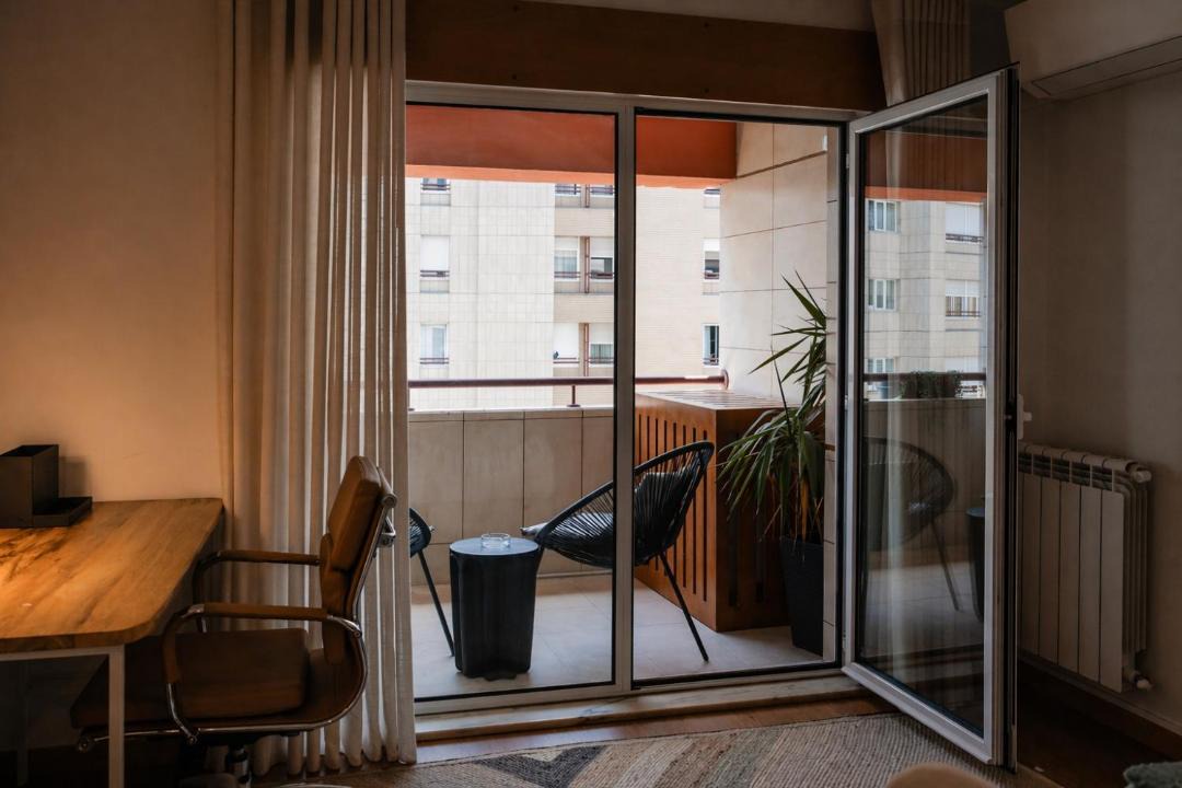 Lumiar Apartment | Premium Flat in Upscale Area, Balcony, Parking