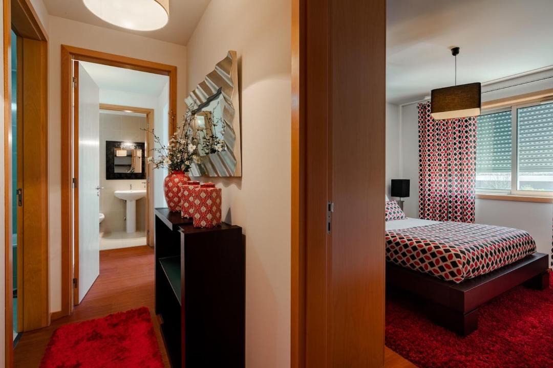 Madalena Apartment | Fully Equipped 3 bed - Parking