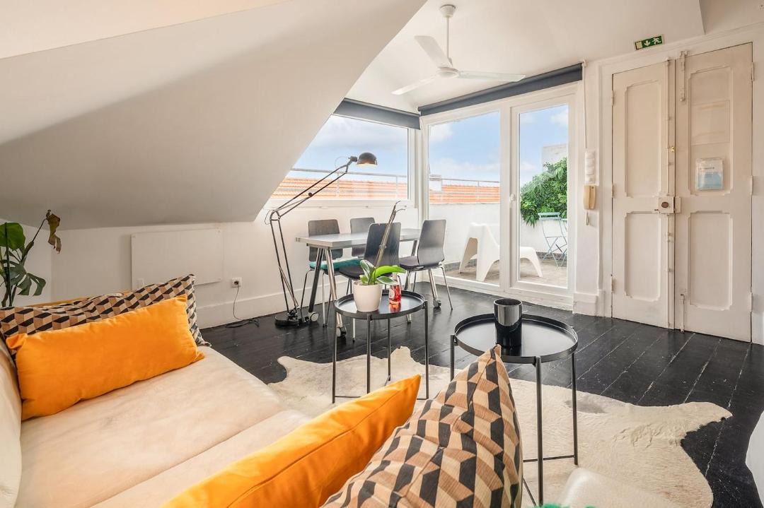 Bairro Alto Apartment | Stylish Penthouse Studio w Terrace by Porta85