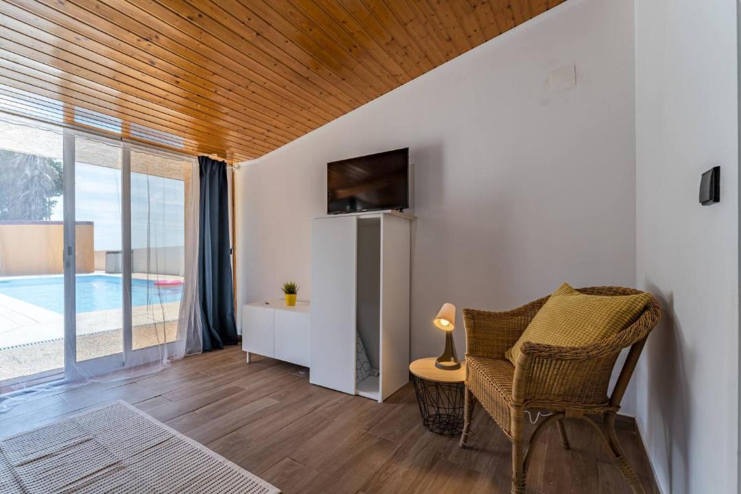 Angeiras Apartment | Wake up with the Sea Breeze- House with pool AP2