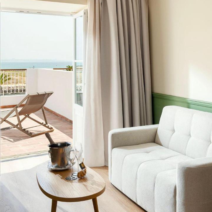 Lagos City Center Hotel | Água Hotels Lagos Bay