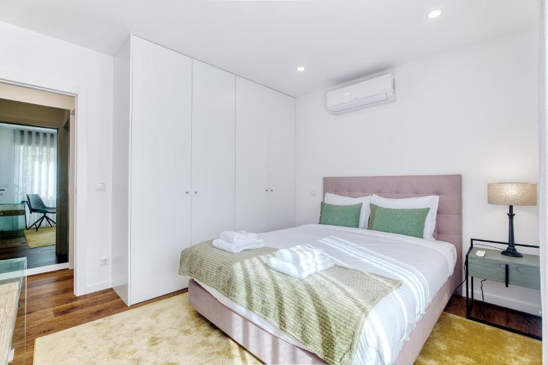 Cacilhas Apartment | Vita Portucale ! Almada Chic Design 3BR