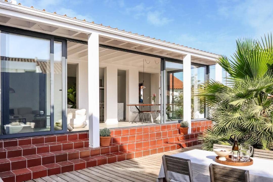 Ferrel House | Josy Lodge