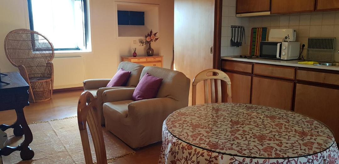 Santo Antonio dos Olivais Apartment | Palácio da Quinta da Portela II
