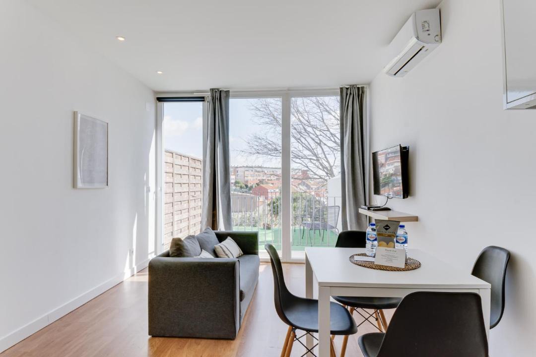 Linda-a-Velha Apartment | By the Palace - Ajuda Apartments