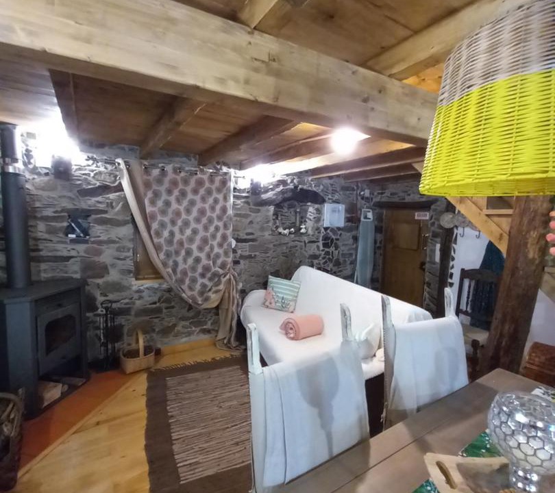 Lousa House | Talasnal Casas da Urze TER