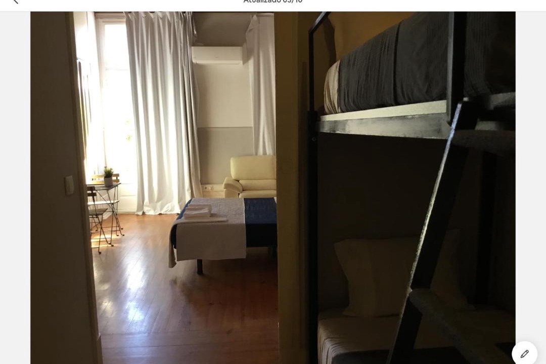 Tomar House | ARTiSTiC GUESTHOUSE