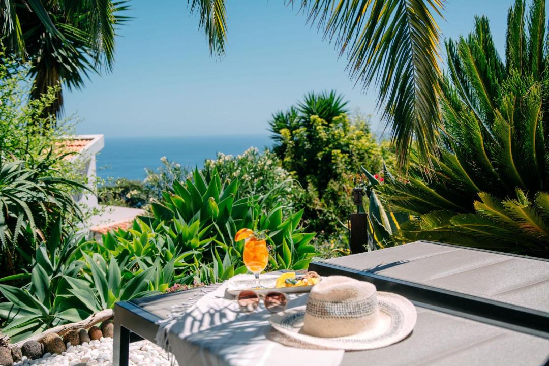 Estreito da Calheta House | Casas Serenas