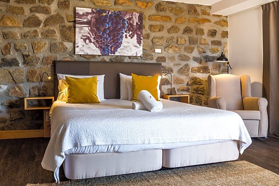 Photo of Bedroom in Queimada