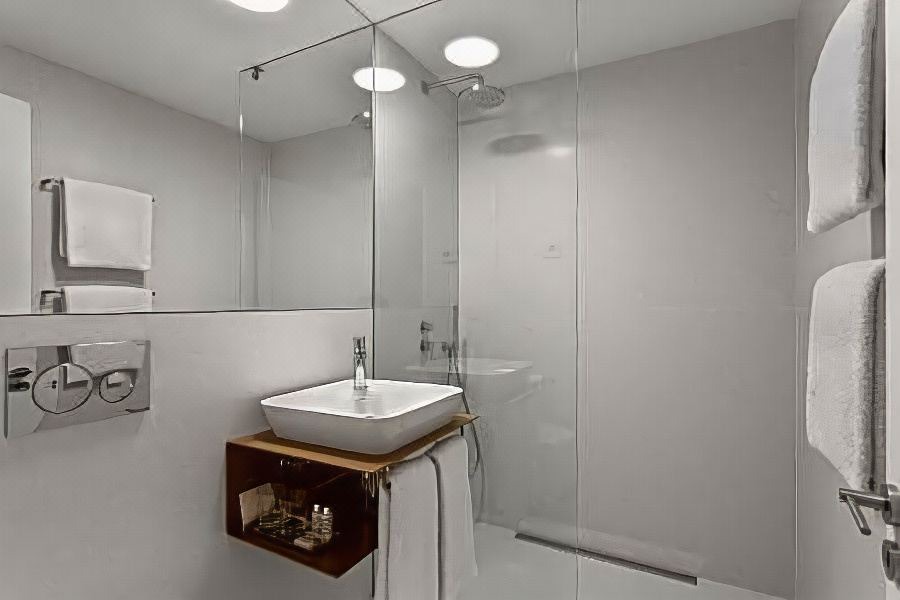 Photo of Bathroom in Centro / Baixa