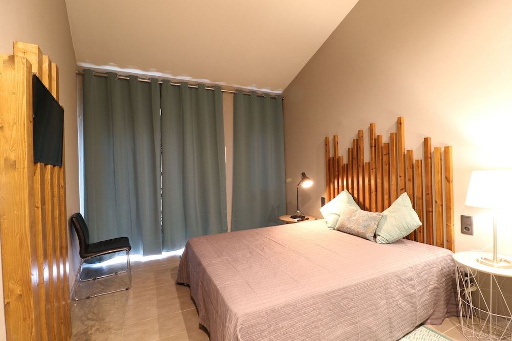 Photo of Bedroom in Patroves