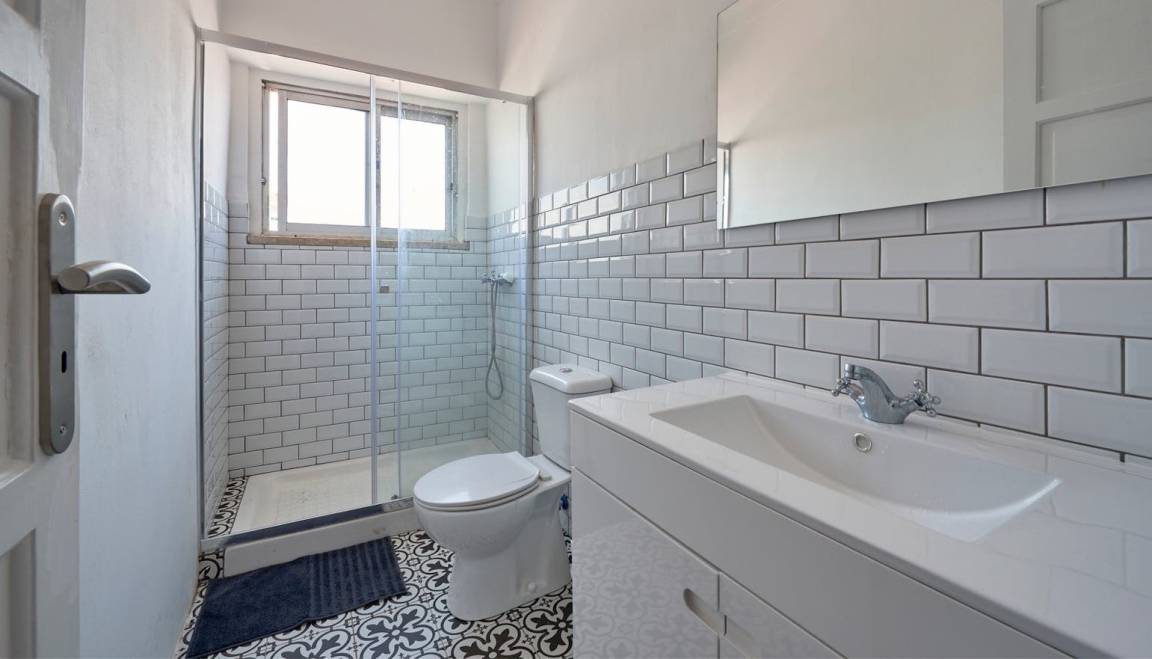 Photo of Bathroom in Amadora