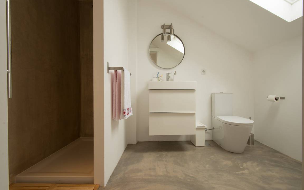 Photo of Bathroom in Peniche