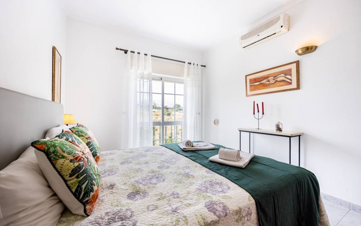 Photo of Bedroom in Albardeira