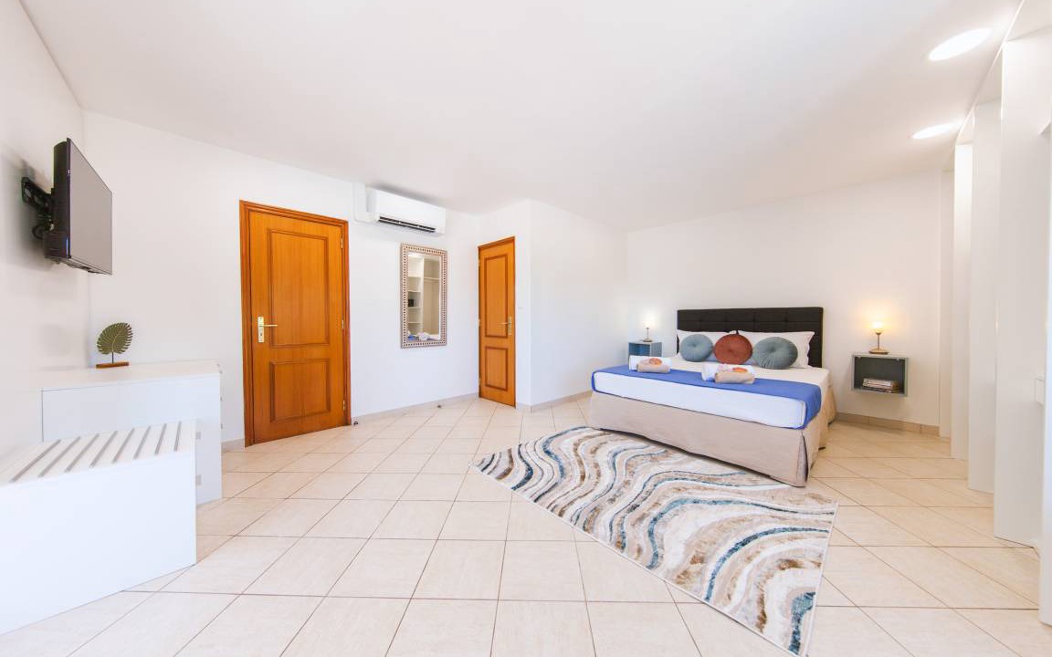 Photo of Bedroom in Lagoa e Carvoeiro