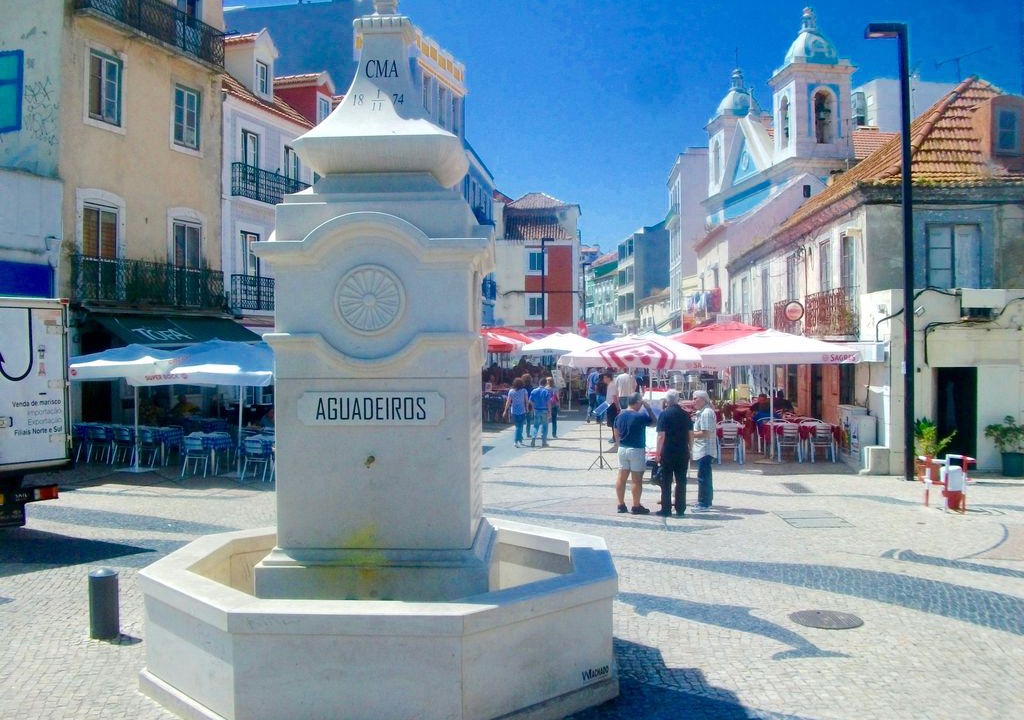 Photo of Others in Cacilhas
