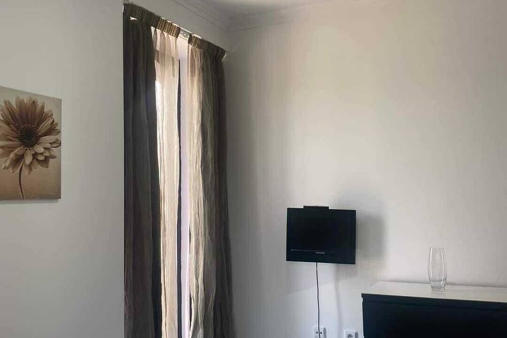 Photo of Bedroom in Castanheira de Pera