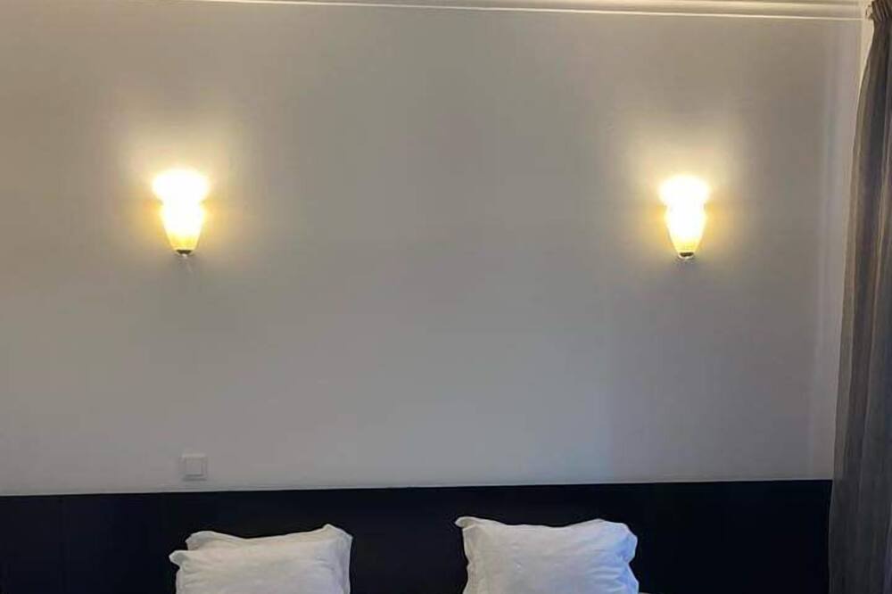 Photo of Bedroom in Castanheira de Pera