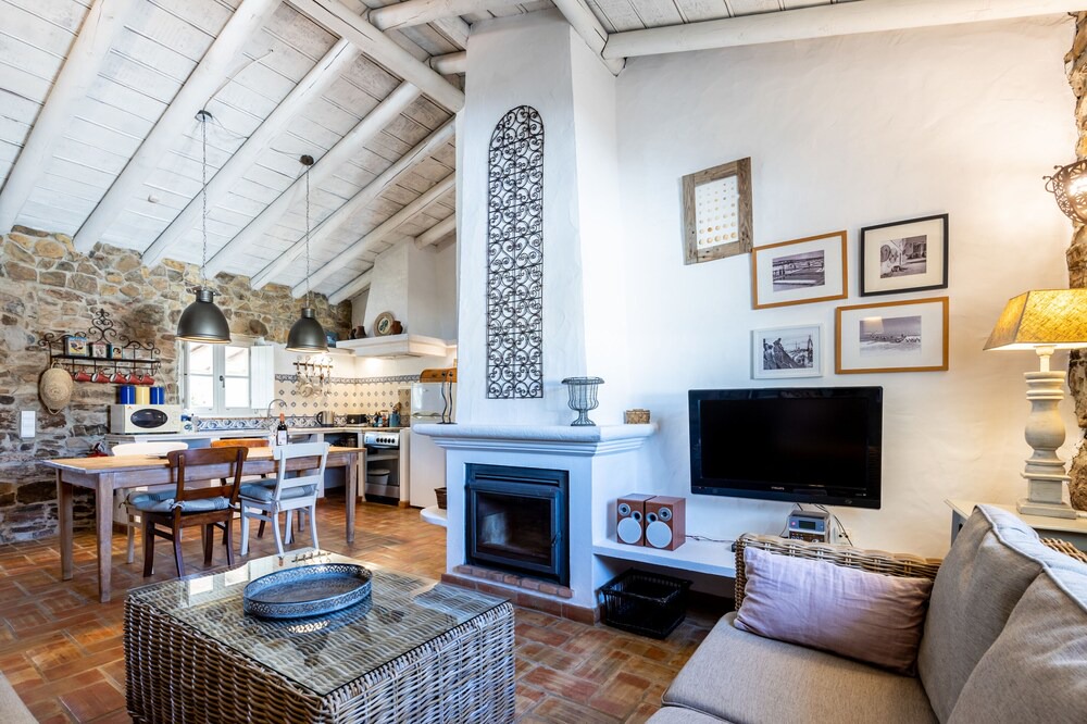 Photo of Livingroom in Bordeira