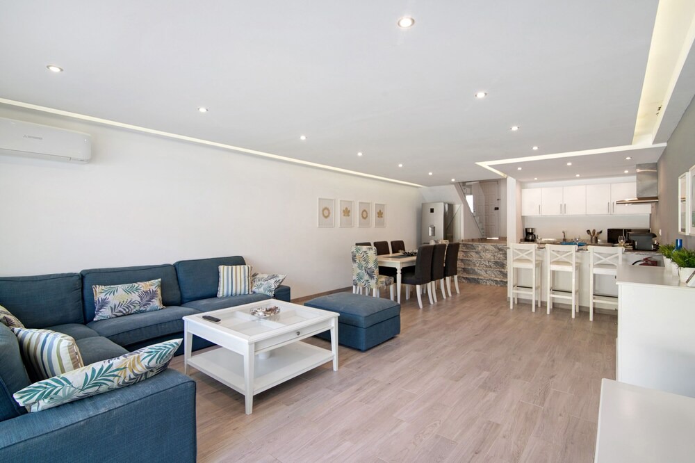 Photo of Livingroom in Vale do Garrao