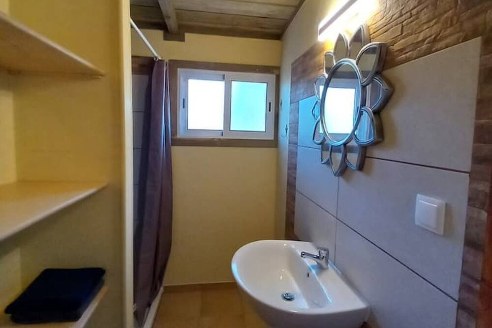 Photo of Bathroom in Odemira