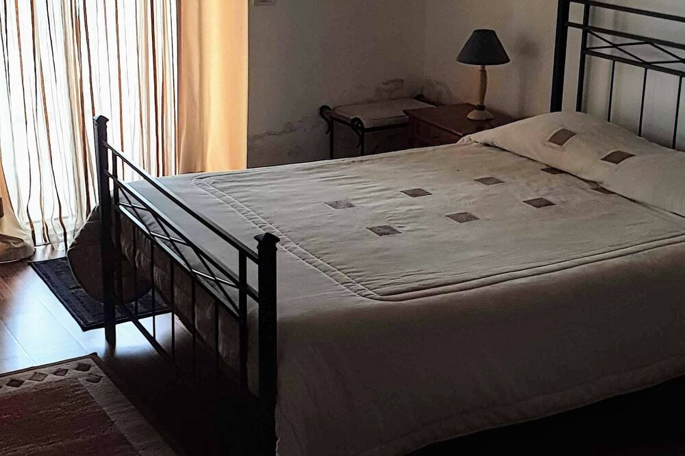 Photo of Bedroom in Vila Franca do Campo