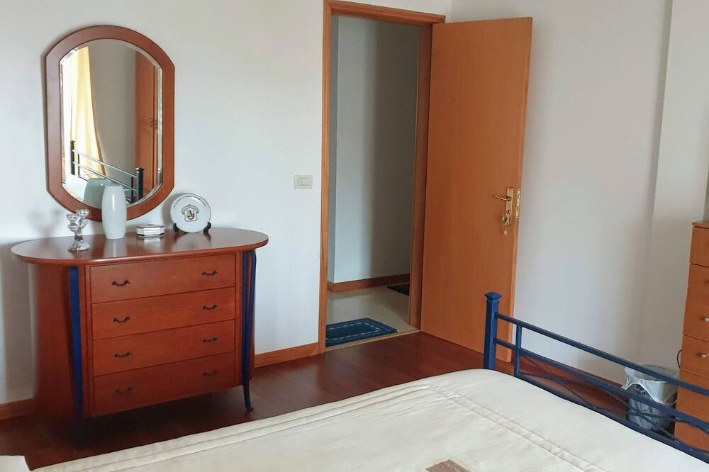 Photo of Bedroom in Vila Franca do Campo