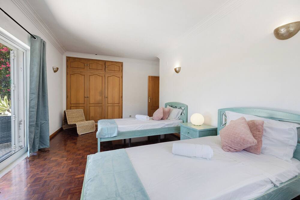 Photo of Bedroom in Caramujeira