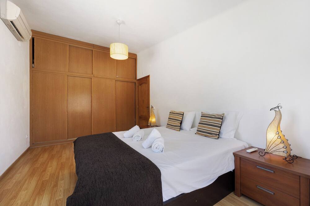 Photo of Bedroom in Caramujeira