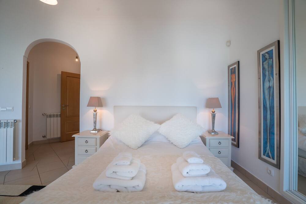 Photo of Bedroom in Figueira