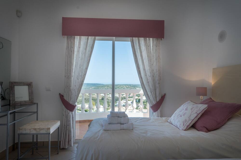 Photo of Bedroom in Figueira