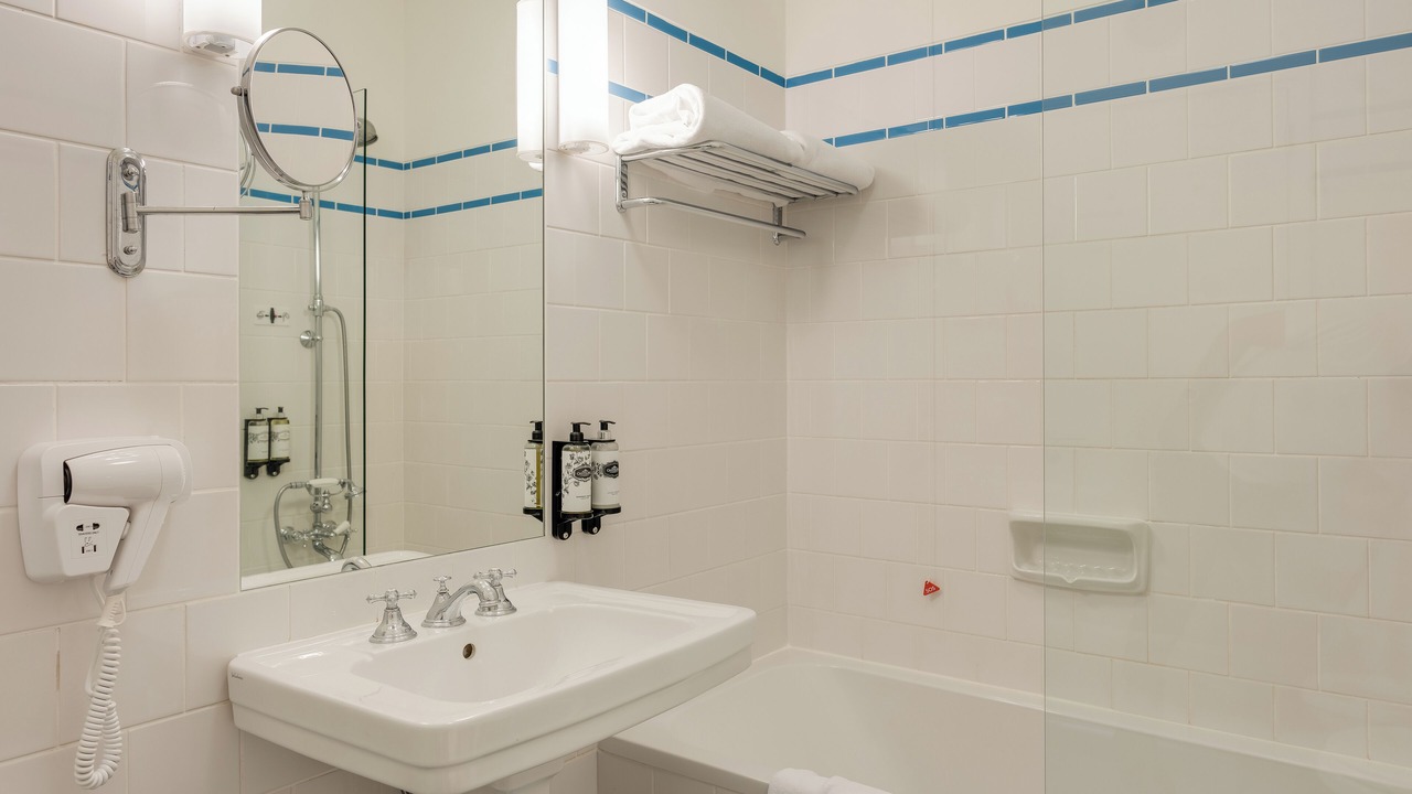 Photo of Bathroom in Covilha