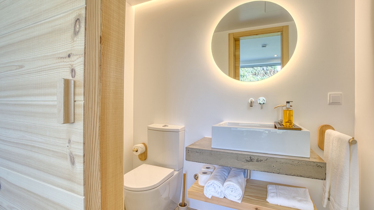 Photo of Bathroom in Calheta