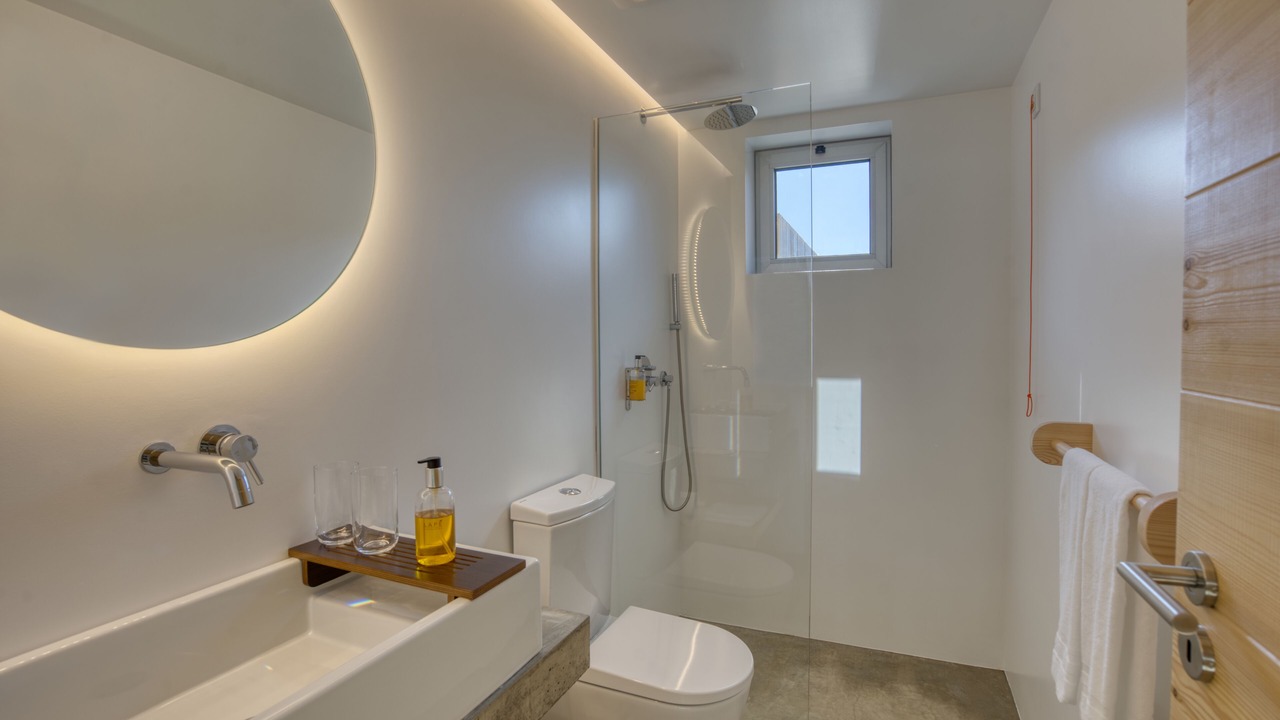 Photo of Bathroom in Calheta