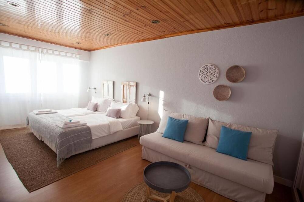 Photo of Bedroom in Oeiras