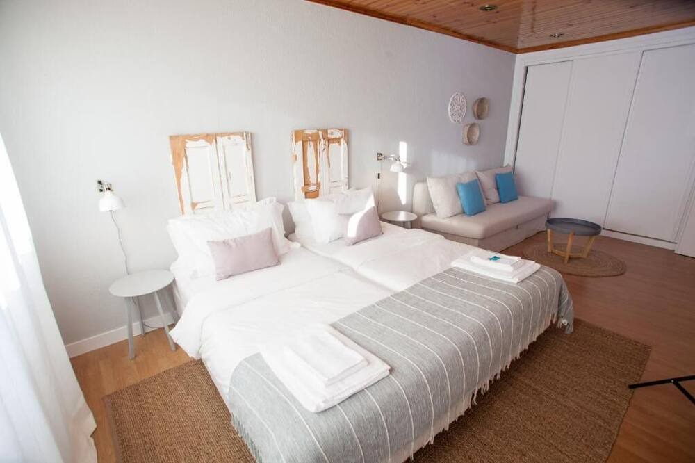 Photo of Bedroom in Oeiras