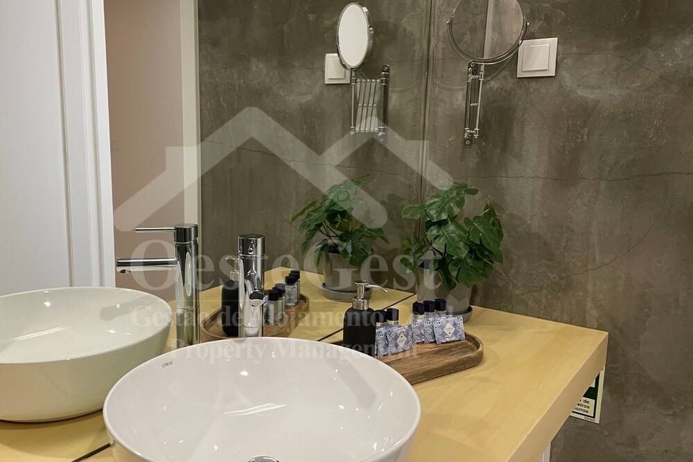 Photo of Bathroom in Vimeiro
