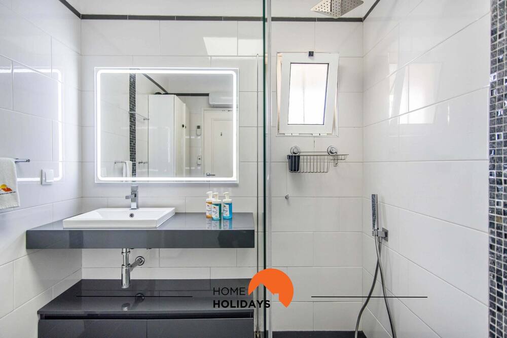Photo of Bathroom in Albufeira
